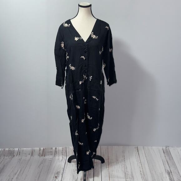 Zara women Black Floral Embroidered Jumpsuit women’s size medium - Picture 1 of 8